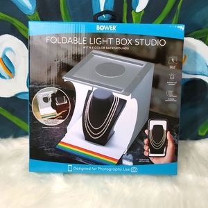 Portable Light Box Studio with 6 color backgrounds